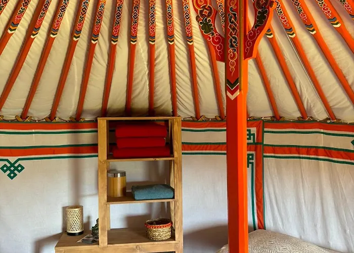 Chalet Yourte Mongole Insolite - Saint Roch Tuchan